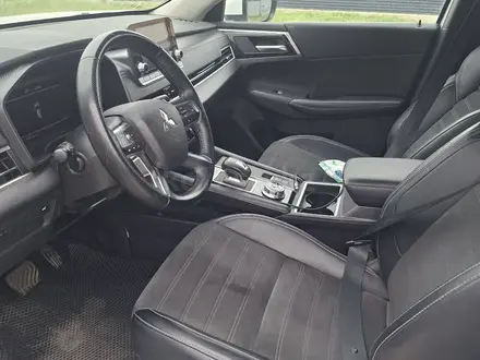 Mitsubishi Outlander 2023 года за 14 000 000 тг. в Алматы – фото 3