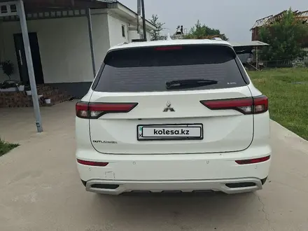 Mitsubishi Outlander 2023 года за 14 000 000 тг. в Алматы – фото 8
