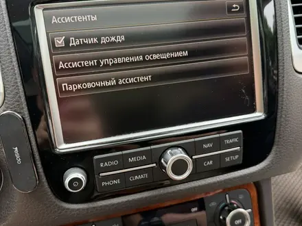 Volkswagen Touareg 2010 года за 12 500 000 тг. в Алматы – фото 27