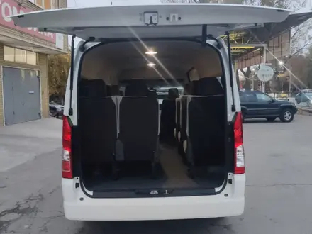 Toyota Hiace 2020 года за 25 300 000 тг. в Атырау – фото 6