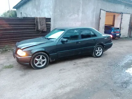 Mercedes-Benz C 180 1993 года за 1 400 000 тг. в Аксу – фото 2