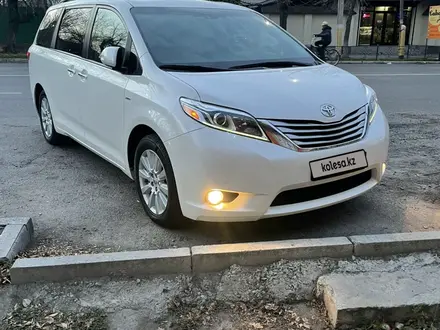 Toyota Sienna 2015 года за 13 500 000 тг. в Тараз