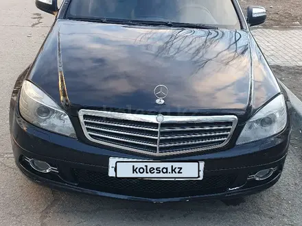 Mercedes-Benz C 200 2010 года за 6 000 000 тг. в Атырау