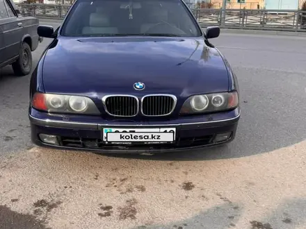 BMW 530 1999 года за 3 000 000 тг. в Алматы