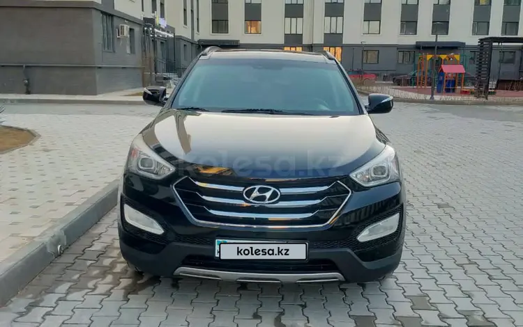 Hyundai Santa Fe 2013 годаfor8 700 000 тг. в Актау