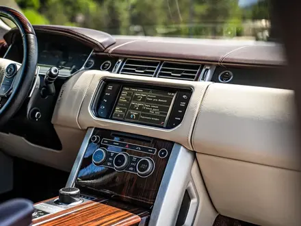 Land Rover Range Rover 2014 года за 25 000 000 тг. в Алматы – фото 22