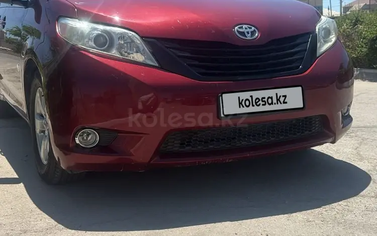 Toyota Sienna 2011 года за 10 000 000 тг. в Актау