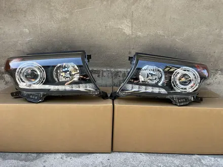 Фары Land Cruiser 200 за 90 000 тг. в Актобе