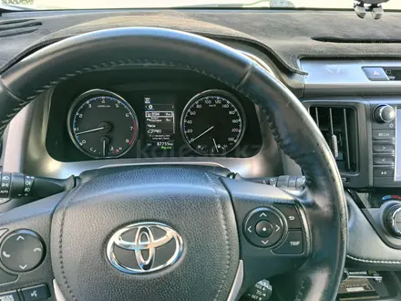 Toyota RAV4 2018 года за 15 000 000 тг. в Актобе – фото 6