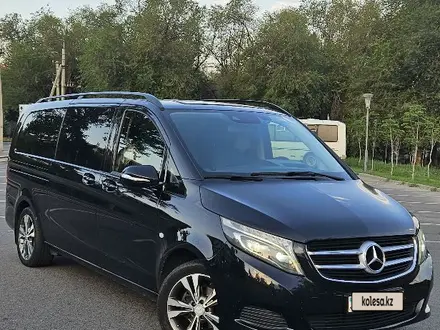 Mercedes-Benz Vito 2017 года за 23 000 000 тг. в Алматы