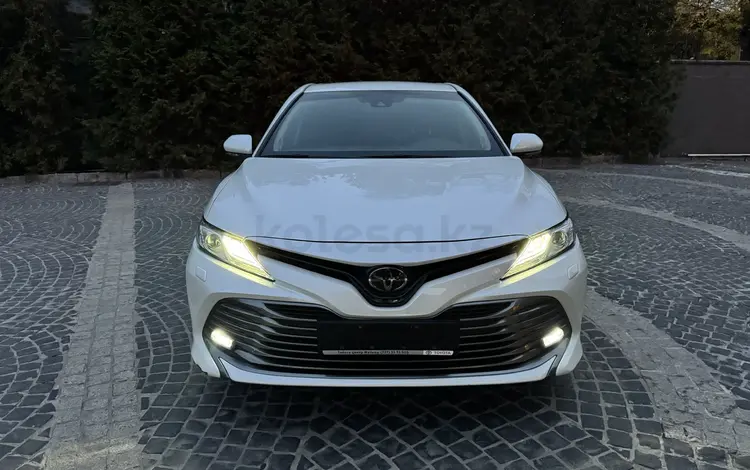 Toyota Camry 2020 года за 15 500 000 тг. в Алматы