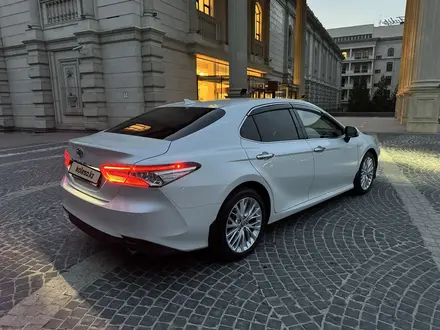 Toyota Camry 2020 года за 15 500 000 тг. в Алматы – фото 5