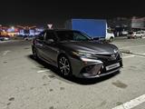 Toyota Camry 2018 года за 11 000 000 тг. в Алматы – фото 5