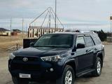 Toyota 4Runner 2015 года за 13 500 000 тг. в Жанаозен – фото 2