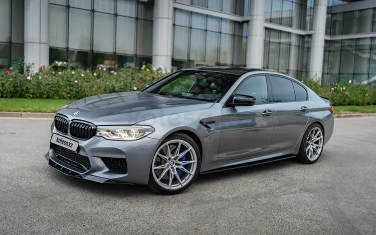 BMW M5 2018 года за 30 000 000 тг. в Алматы