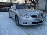 Toyota Camry 2011 годаүшін7 500 000 тг. в Семей – фото 2