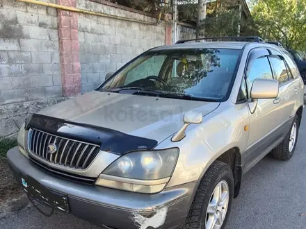 Toyota Harrier 1998 года за 3 800 000 тг. в Алматы