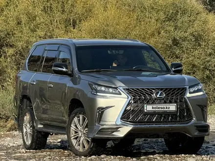 Lexus LX 570 2015 года за 37 000 000 тг. в Алматы – фото 29