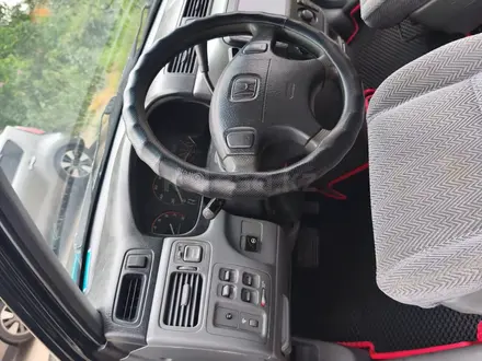 Honda CR-V 1997 года за 3 200 000 тг. в Алматы – фото 36