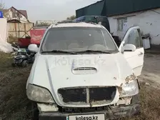 Kia Carnival, 2001