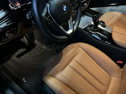 BMW 520 2023 года за 22 500 000 тг. в Алматы – фото 12