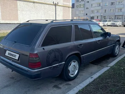 Mercedes-Benz E 230 1991 года за 1 600 000 тг. в Алматы