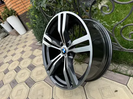 Оригинальные диски R20 для BMW 5, 6, 7 серии, BMW I5, BMW I7 БМВ за 800 000 тг. в Алматы – фото 3