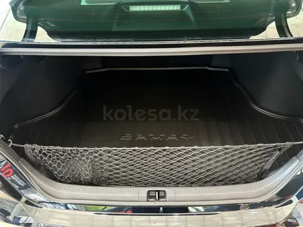 Toyota Camry Luxe 2026 года за 23 190 000 тг. в Алматы – фото 11