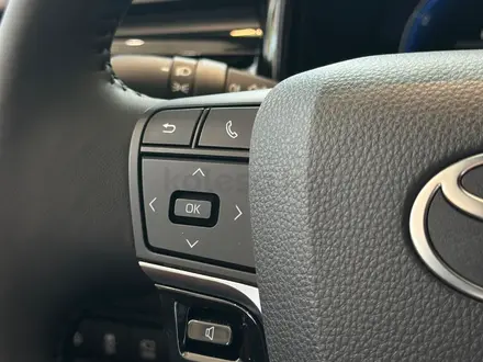 Toyota Camry Luxe 2026 года за 23 190 000 тг. в Алматы – фото 20