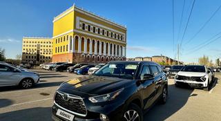 Toyota Highlander 2023 года за 21 500 000 тг. в Астана