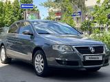 Volkswagen Passat 2007 года за 4 200 000 тг. в Алматы – фото 2