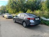 Hyundai Accent 2021 года за 6 000 000 тг. в Петропавловск – фото 2