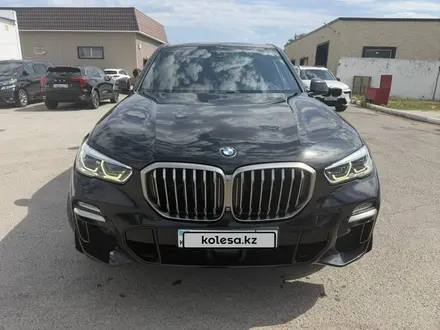 BMW X5 2019 года за 34 000 000 тг. в Костанай – фото 2