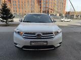 Toyota Highlander 2012 годаүшін11 000 000 тг. в Астана
