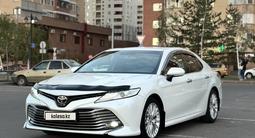 Toyota Camry 2018 годаүшін14 500 000 тг. в Астана – фото 2