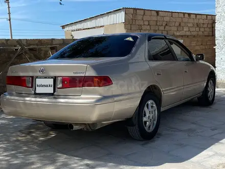 Toyota Camry 2000 года за 3 050 000 тг. в Жанаозен – фото 5