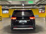 Kia Carnival 2016 года за 11 000 000 тг. в Алматы – фото 2