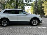 Volkswagen Tiguan 2018 года за 12 300 000 тг. в Алматы – фото 3