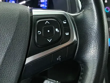 Toyota Camry 2018 года за 12 350 000 тг. в Астана – фото 13