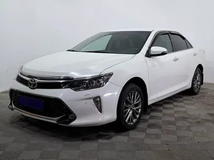 Toyota Camry 2018 года за 12 350 000 тг. в Астана