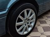 Toyota Camry 2000 года за 3 900 000 тг. в Тараз – фото 4