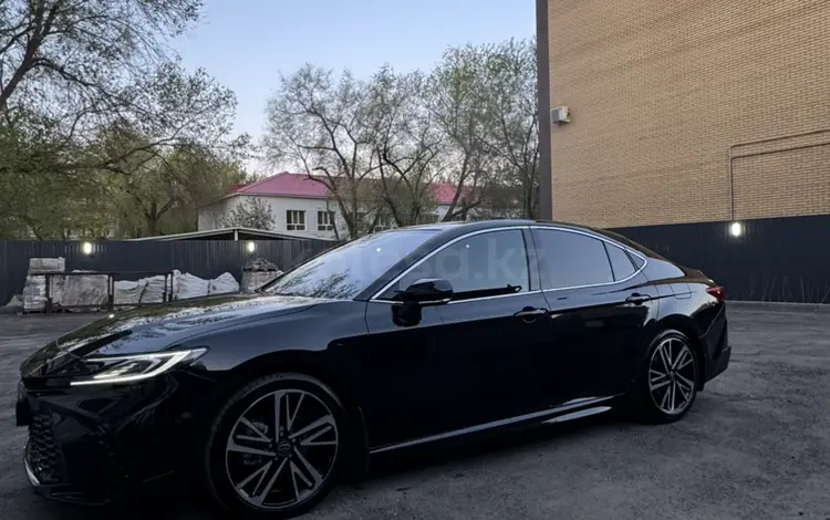 Toyota Camry 2024 года за 16 900 000 тг. в Уральск