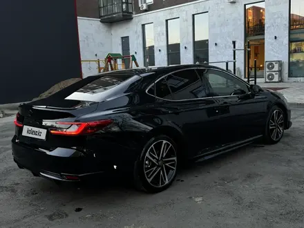 Toyota Camry 2024 года за 16 900 000 тг. в Уральск – фото 5