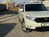 Toyota Highlander 2011 года за 10 500 000 тг. в Алматы – фото 2