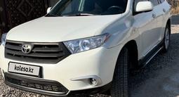 Toyota Highlander 2011 года за 10 500 000 тг. в Алматы