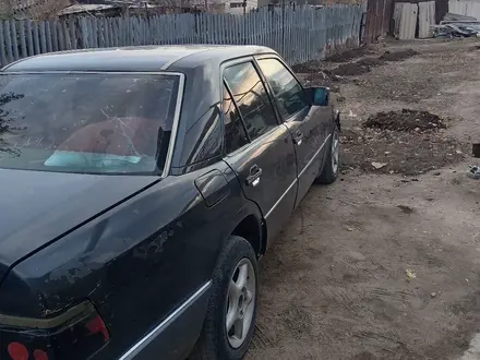 Mercedes-Benz E 200 1991 года за 1 000 000 тг. в Жезказган – фото 2