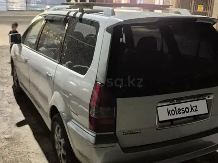 Mitsubishi Chariot 1999 года за 1 600 000 тг. в Алматы – фото 3