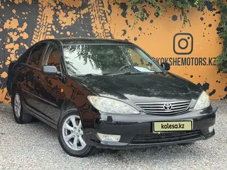 Toyota Camry, 2005
