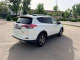 Toyota RAV4 2016 годаүшін10 300 000 тг. в Алматы – фото 5