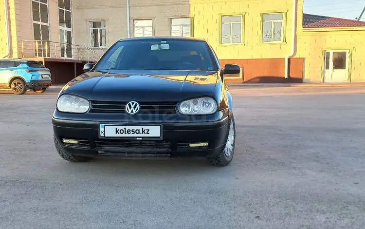 Volkswagen Golf 2001 годаfor3 100 000 тг. в Костанай